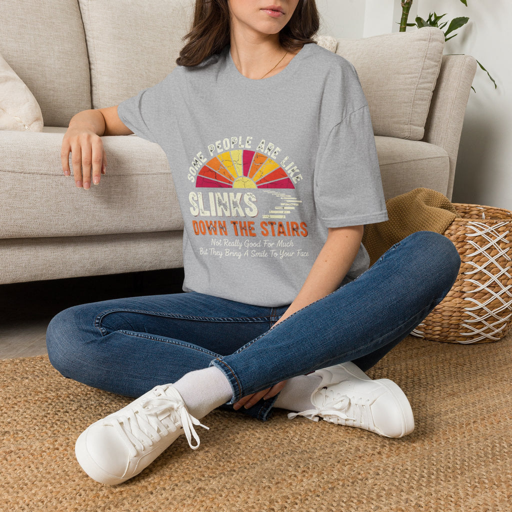T‑Shirt — Vintage Sunrise 'Some People Are Like Sunrises' Graphic Tee